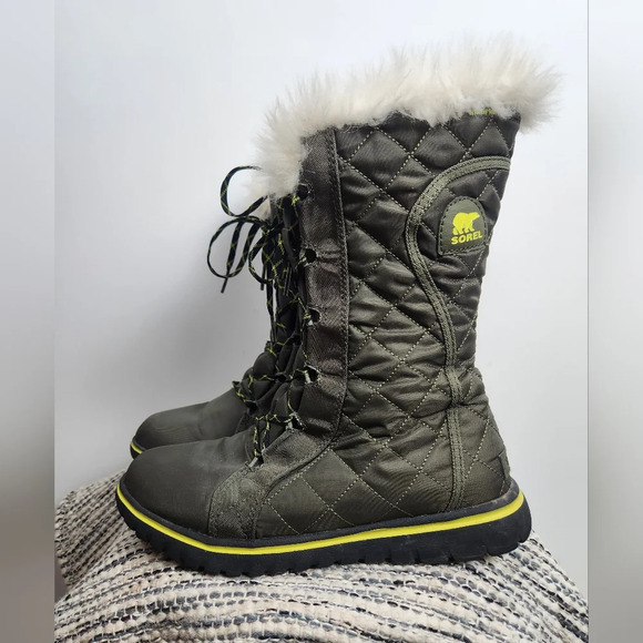 Sorel cozy cate boots deals